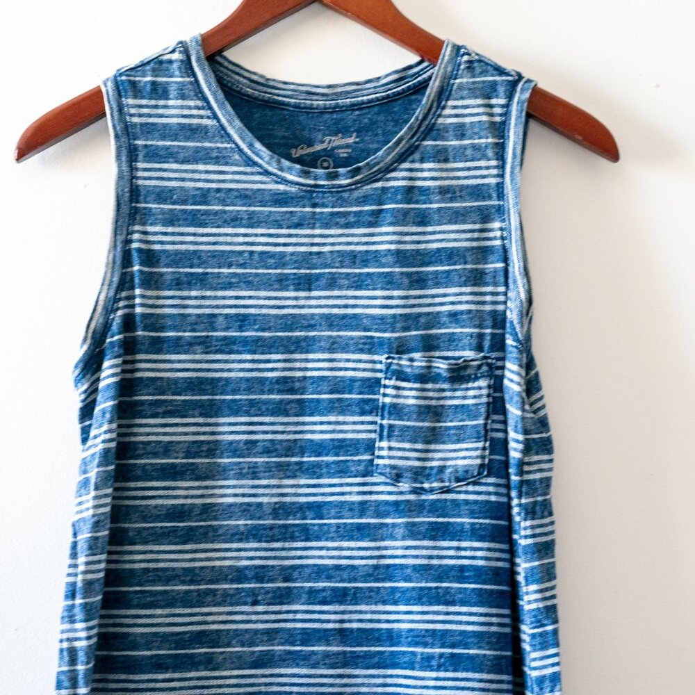 Universal Thread Striped Pocket Tank - Picture 2 of 4